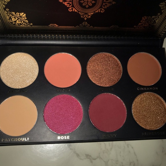 Ace Beaute Grandiose Eyeshadow Palette - Picture 5 of 5